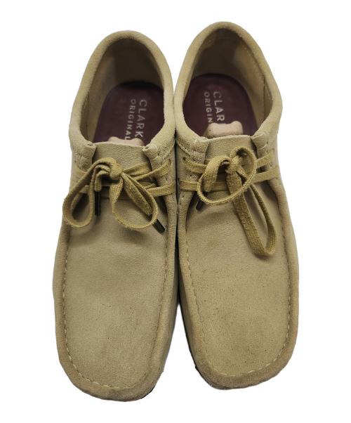 CLARKS ORIGINALS（クラークス オリジナルズ）CLARKS ORIGINALS (クラークス オリジナルズ) ワラビーシューズ ベージュ サイズ:26.5の古着・服飾アイテム