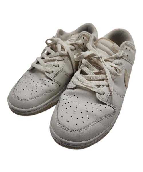 NIKE（ナイキ）NIKE (ナイキ) スニーカー ホワイト×ベージュ サイズ:28.0cmの古着・服飾アイテム