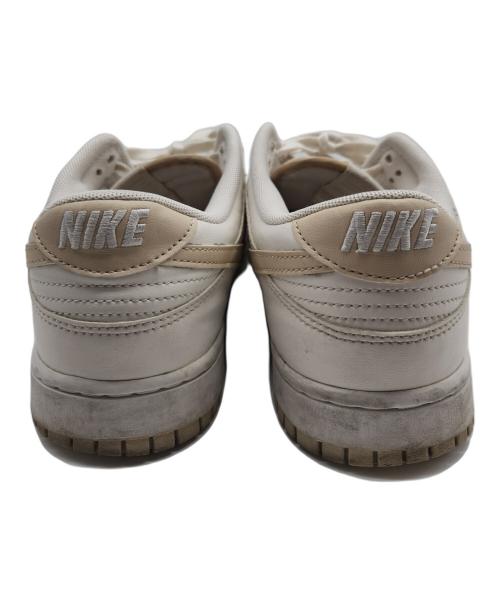 NIKE（ナイキ）NIKE (ナイキ) スニーカー ホワイト×ベージュ サイズ:28.0cmの古着・服飾アイテム