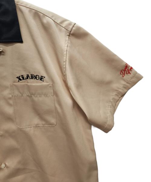 X-LARGE（エクストララージ）X-LARGE (エクストララージ) 半袖シャツ ベージュ×ブラック サイズ:Lの古着・服飾アイテム