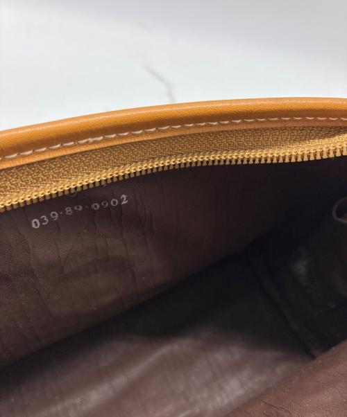 GUCCI（グッチ）GUCCI (グッチ) ポーチ ブラウンの古着・服飾アイテム