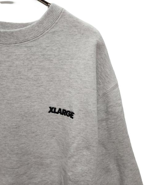 X-LARGE（エクストララージ）X-LARGE (エクストララージ) クルーネックスウェット ライトグレー サイズ:Mの古着・服飾アイテム