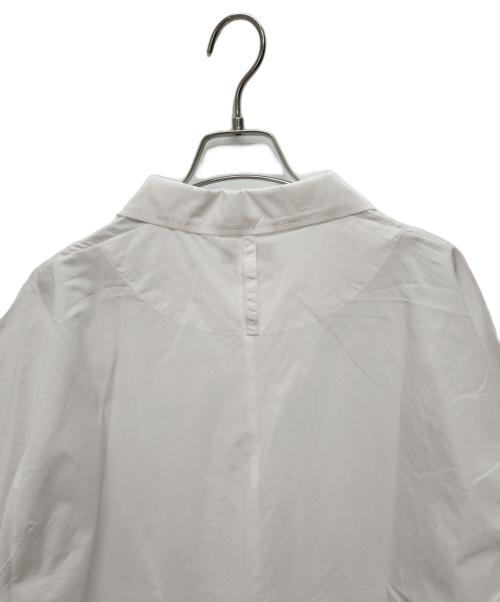 TOMORROW LAND（トゥモローランド）TOMORROW LAND (トゥモローランド) 半袖シャツ/200/2ポプリン レースアッププルオーバーショートスリーブシャツ ホワイト サイズ:Mの古着・服飾アイテム