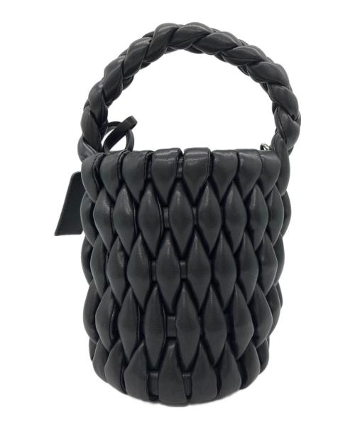 CHARLES & KEITH（チャールズアンドキース）CHARLES & KEITH (チャールズアンドキース) ビア パッドテクスチャーバケツバッグ  ブラックの古着・服飾アイテム