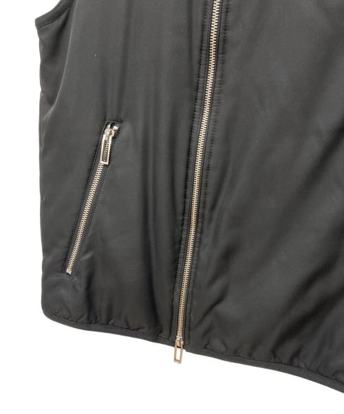 EMPORIO ARMANI（エンポリオアルマーニ）EMPORIO ARMANI (エンポリオアルマーニ) 中綿ベスト ブラック サイズ:Mの古着・服飾アイテム