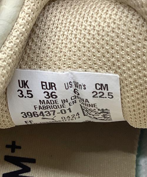 PUMA（プーマ）PUMA (プーマ) ローカットスニーカー　ウィメンズ ランテイムド プラットフォーム IATD スニーカー ベージュ サイズ:22.5の古着・服飾アイテム