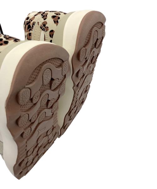 PUMA（プーマ）PUMA (プーマ) ローカットスニーカー　ウィメンズ ランテイムド プラットフォーム IATD スニーカー ベージュ サイズ:22.5の古着・服飾アイテム