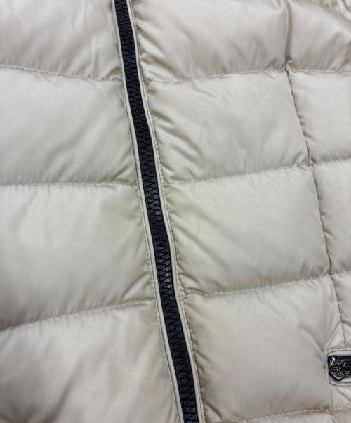 MONCLER（モンクレール）MONCLER (モンクレール) CHARPAL GIUBBOTTO ダウンコート ベージュ サイズ:SIZE 14(164cm)の古着・服飾アイテム