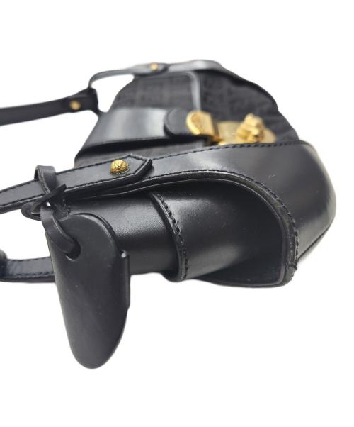 FENDI（フェンディ）FENDI (フェンディ) ズッキーノ バケット ワンショルダーバッグ ブラックの古着・服飾アイテム