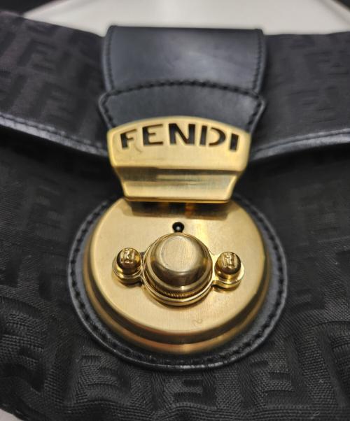 FENDI（フェンディ）FENDI (フェンディ) ズッキーノ バケット ワンショルダーバッグ ブラックの古着・服飾アイテム