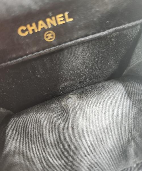 CHANEL（シャネル）CHANEL (シャネル) ココマーク キャビアスキン 2つ折り財布 ブラックの古着・服飾アイテム