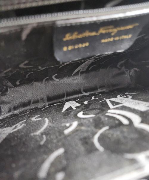 Salvatore Ferragamo（サルヴァトーレ フェラガモ）Salvatore Ferragamo (サルヴァトーレ フェラガモ) 2WAYバッグ ブラックの古着・服飾アイテム