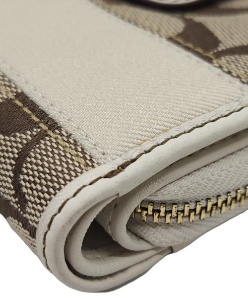 COACH（コーチ）COACH (コーチ) 2つ折り財布 ホワイト×ベージュの古着・服飾アイテム