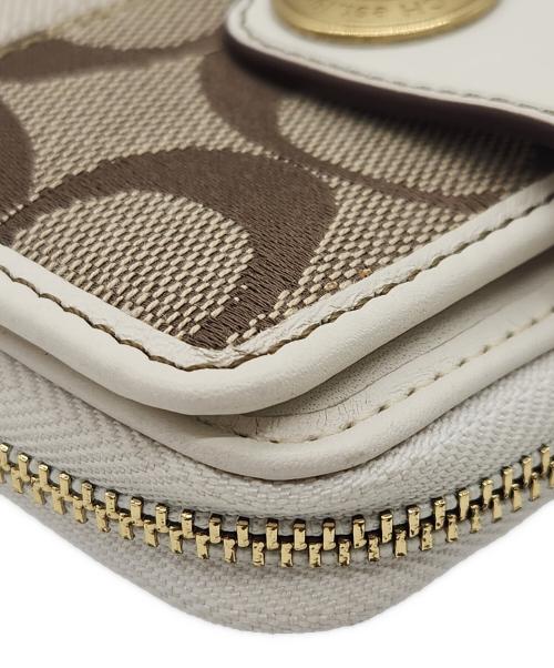 COACH（コーチ）COACH (コーチ) 2つ折り財布 ホワイト×ベージュの古着・服飾アイテム