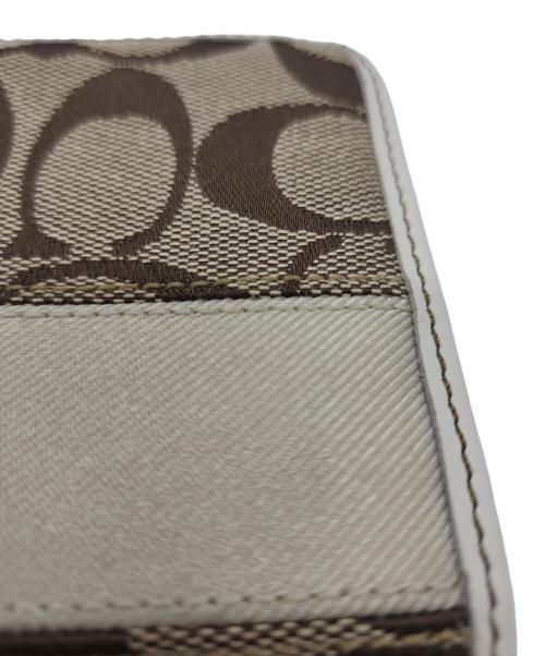 COACH（コーチ）COACH (コーチ) 2つ折り財布 ホワイト×ベージュの古着・服飾アイテム