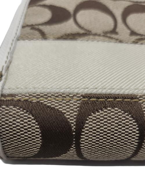 COACH（コーチ）COACH (コーチ) 2つ折り財布 ホワイト×ベージュの古着・服飾アイテム