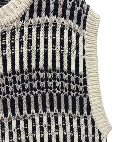 BATONER（バトナ―）BATONER (バトナ―) MIX YARN CREW NECK VEST ホワイト×ブラック サイズ:SIZE 2の古着・服飾アイテム