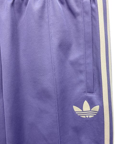 adidas Originals（アディダスオリジナル）adidas originals (アディダスオリジナル) レアル・マドリードトラックパンツ パープル×ホワイト サイズ:XLの古着・服飾アイテム