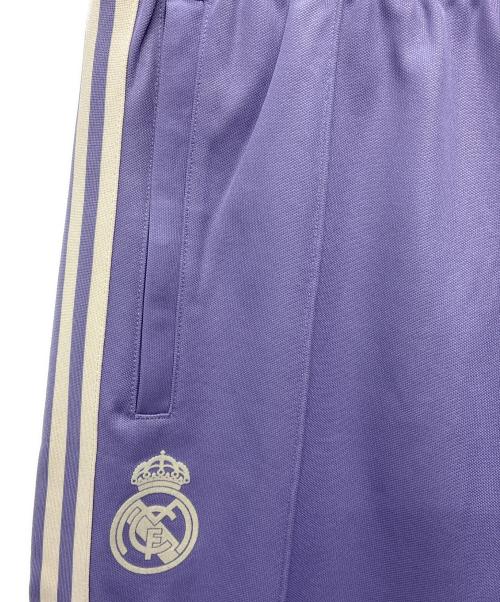 adidas Originals（アディダスオリジナル）adidas originals (アディダスオリジナル) レアル・マドリードトラックパンツ パープル×ホワイト サイズ:XLの古着・服飾アイテム