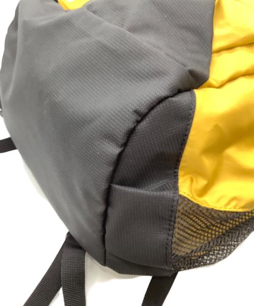 Columbia（コロンビア）Columbia (コロンビア) パナシーア30Lバックパック イエローの古着・服飾アイテム