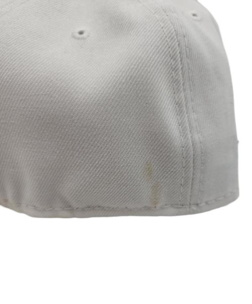 SUPREME（シュプリーム）Supreme (シュプリーム) New Era (ニューエラ) キャップ ホワイト×グリーンの古着・服飾アイテム