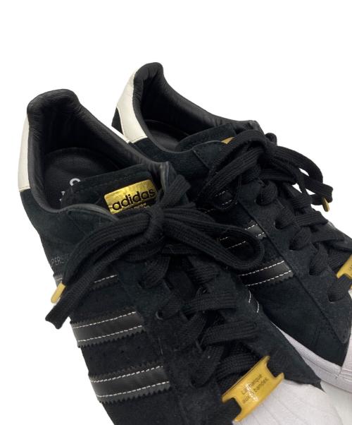 adidas Originals（アディダスオリジナル）adidas originals (アディダスオリジナル) SUPER STAR CORE BLACK/CORE BLACK/GOLD METALLIC ブラック×ホワイト サイズ:27cmの古着・服飾アイテム
