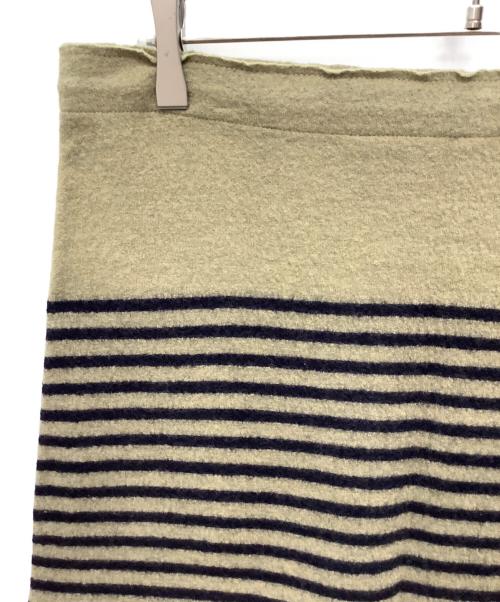 45rpm（45アールピーエム）45rpm (45アールピーエム) 圧縮ウールのスカート カーキ×ネイビー サイズ:3の古着・服飾アイテム