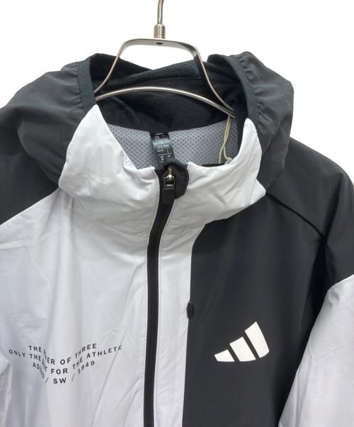 adidas（アディダス）adidas (アディダス) アダプテーション レギュラーフィット ストレッチ ウーブン フード付き フルジップ トラックトップ ブラック×ホワイト サイズ:Lの古着・服飾アイテム