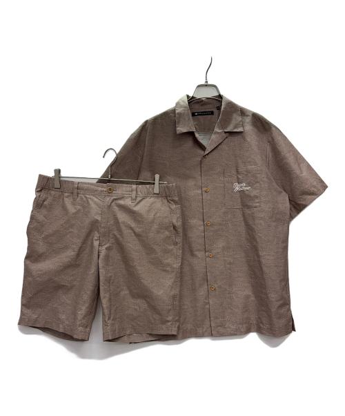 TravisMathew（トラヴィスマシュー）TravisMathew (トラヴィスマシュー) セットアップウェア ベージュ×ホワイト サイズ:XLの古着・服飾アイテム