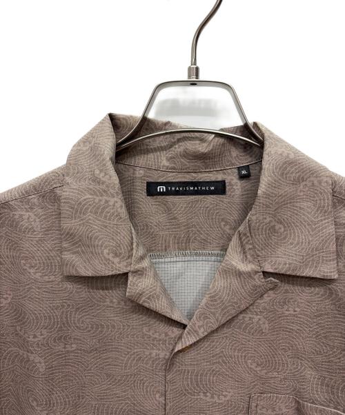 TravisMathew（トラヴィスマシュー）TravisMathew (トラヴィスマシュー) セットアップウェア ベージュ×ホワイト サイズ:XLの古着・服飾アイテム