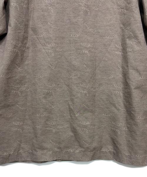 TravisMathew（トラヴィスマシュー）TravisMathew (トラヴィスマシュー) セットアップウェア ベージュ×ホワイト サイズ:XLの古着・服飾アイテム