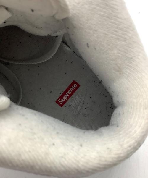 NIKE（ナイキ）NIKE (ナイキ) Supreme (シュプリーム) ハイカットスニーカー ホワイト サイズ:27の古着・服飾アイテム