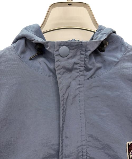 stussy（ステューシー）stussy (ステューシー) Patta (パタ) アノラックパーカー ブルー×レッド サイズ:Mの古着・服飾アイテム