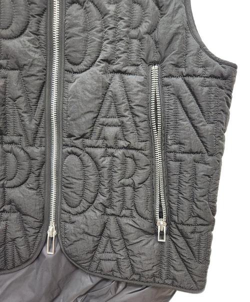 EMPORIO ARMANI（エンポリオアルマーニ）EMPORIO ARMANI (エンポリオアルマーニ) ロゴキルティングベスト ブラック サイズ:48の古着・服飾アイテム