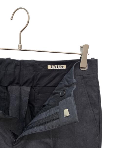 AURALEE（オーラリー）AURALEE (オーラリー) BLUEFACED WOOL SLACKS グレー サイズ:size 4の古着・服飾アイテム