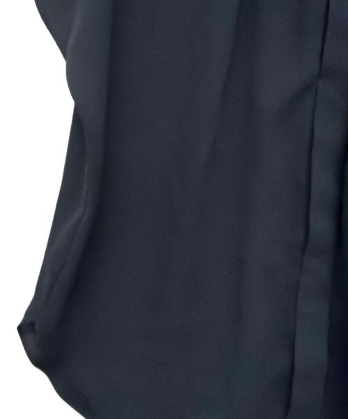 23区（ニジュウサンク）23区 (ニジュウサンク) 半袖ブラウス ネイビー サイズ:40の古着・服飾アイテム