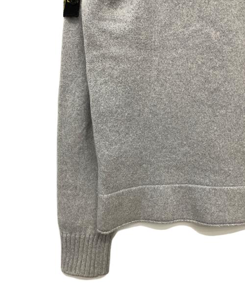 STONE ISLAND（ストーンアイランド）STONE ISLAND (ストーンアイランド) 薄手ニット グレー サイズ:Sの古着・服飾アイテム