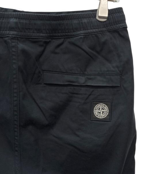 STONE ISLAND（ストーンアイランド）STONE ISLAND (ストーンアイランド) ロゴパッチテーパードパンツ ブラック サイズ:W28の古着・服飾アイテム