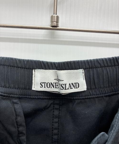 STONE ISLAND（ストーンアイランド）STONE ISLAND (ストーンアイランド) ロゴパッチテーパードパンツ ブラック サイズ:W28の古着・服飾アイテム