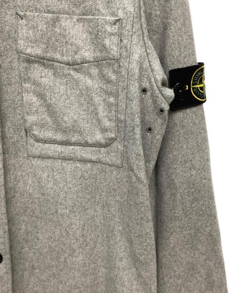 STONE ISLAND（ストーンアイランド）STONE ISLAND (ストーンアイランド) 長袖シャツ グレー サイズ:Sの古着・服飾アイテム