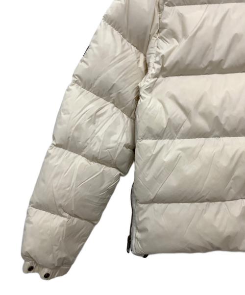 STONE ISLAND（ストーンアイランド）STONE ISLAND (ストーンアイランド) ダウンジャケット ホワイト サイズ:Sの古着・服飾アイテム