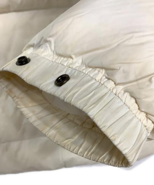 STONE ISLAND（ストーンアイランド）STONE ISLAND (ストーンアイランド) ダウンジャケット ホワイト サイズ:Sの古着・服飾アイテム