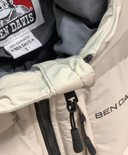 BEN DAVIS（ベンデイビス）BEN DAVIS (ベンデイビス) ダウンジャケット ホワイト×ブラック サイズ:Sの古着・服飾アイテム