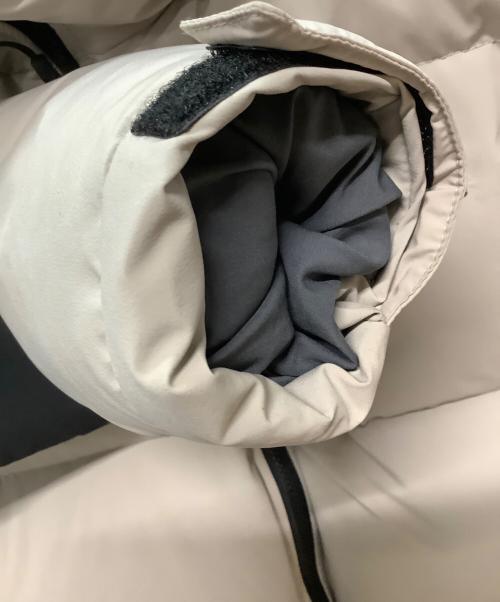 BEN DAVIS（ベンデイビス）BEN DAVIS (ベンデイビス) ダウンジャケット ホワイト×ブラック サイズ:Sの古着・服飾アイテム