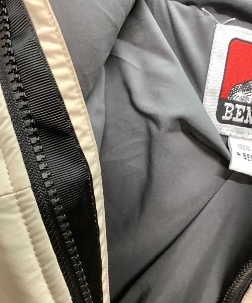 BEN DAVIS（ベンデイビス）BEN DAVIS (ベンデイビス) ダウンジャケット ホワイト×ブラック サイズ:Sの古着・服飾アイテム