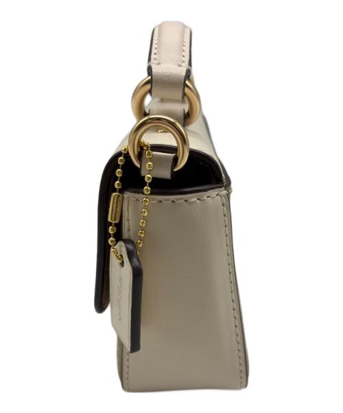 COACH（コーチ）COACH (コーチ) ミニ ジョージー トップ ハンドル クロスボディ・ブロックド アイボリー×ベージュの古着・服飾アイテム