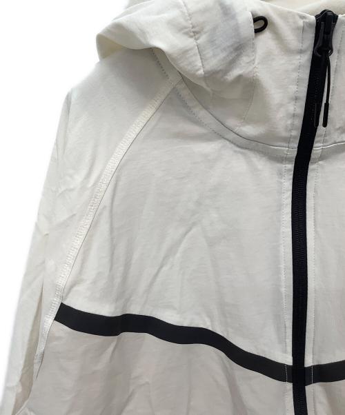 NIKE（ナイキ）NIKE (ナイキ) テックウーブンブルゾン ベージュ×ブラック サイズ:XLの古着・服飾アイテム