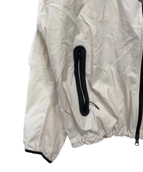 NIKE（ナイキ）NIKE (ナイキ) テックウーブンブルゾン ベージュ×ブラック サイズ:XLの古着・服飾アイテム