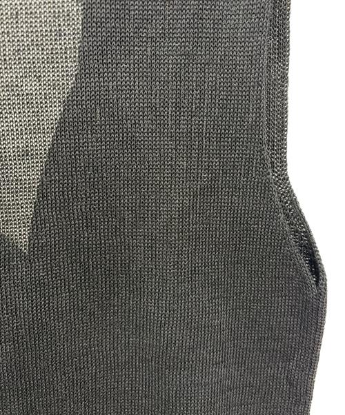 EMPORIO ARMANI（エンポリオアルマーニ）EMPORIO ARMANI (エンポリオアルマーニ) ニットベスト ブラック サイズ:48の古着・服飾アイテム