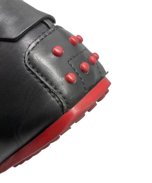 TOD'S（トッズ）TOD'S (トッズ) Ferrari (フェラーリ) ドライビングシューズ ブラック サイズ:9 1/2の古着・服飾アイテム